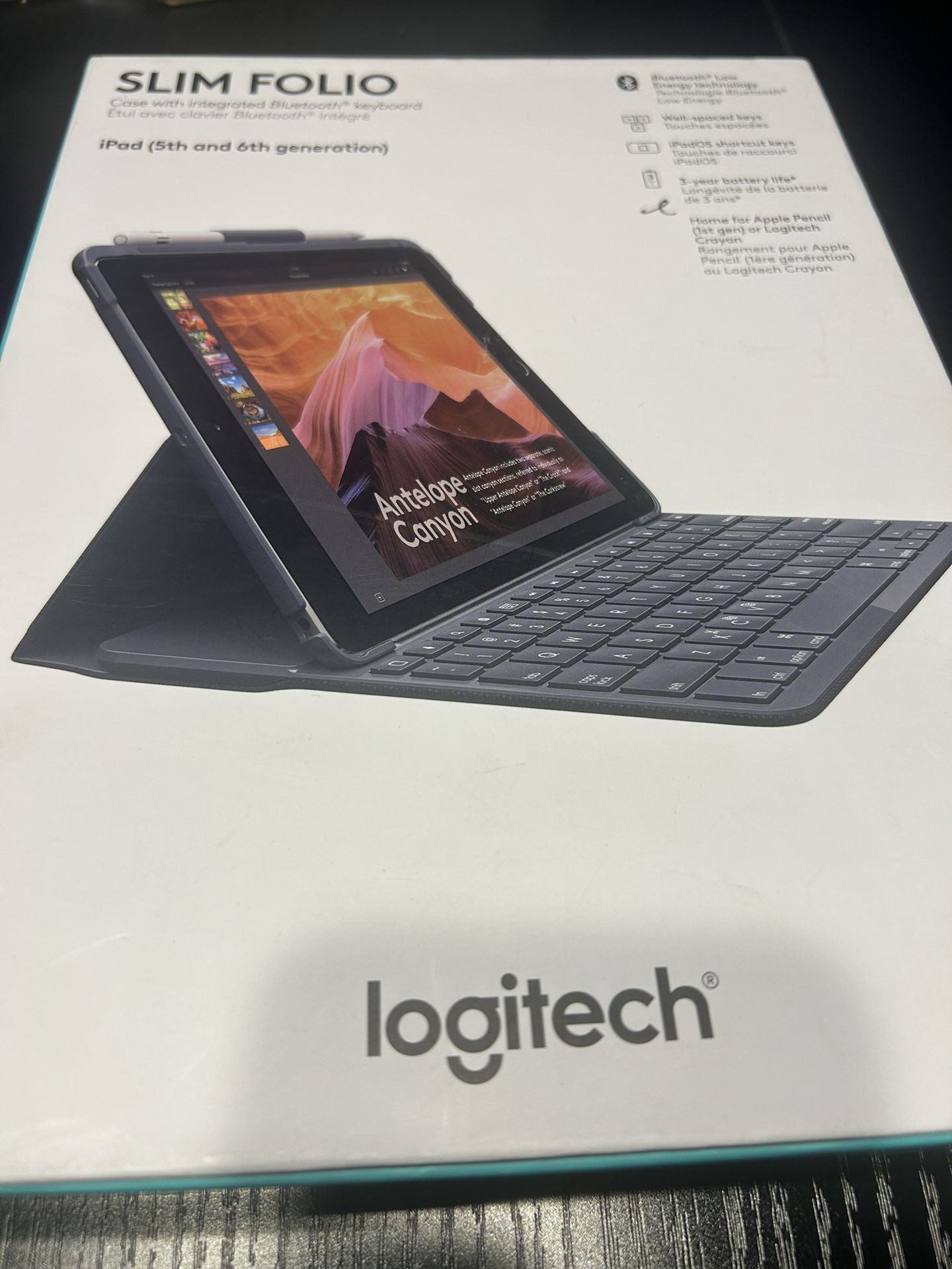 Logitech iPad Slim Folio: Case with Wireless Keyboard with Bluetooth (Black) - iPad 5th & 6th Gen