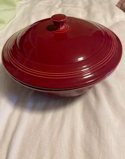 Vintage Fiesta Cinnabar 2 QT Covered Casserole Dish (1987)