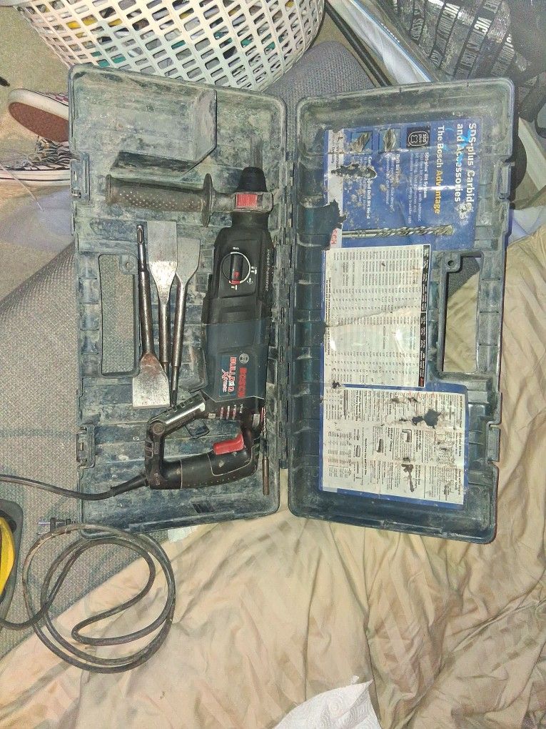 BOSCH HAMMERDRILL