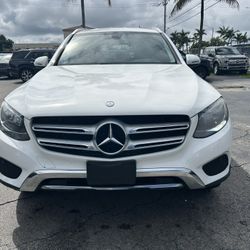 2017 Mercedes-Benz GLC 300