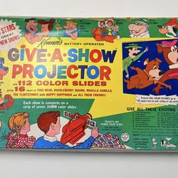 Vintage (1965) Kenner’s GIVE A SHOW PROJECTOR