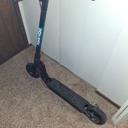 GoTrax Electric Scooter