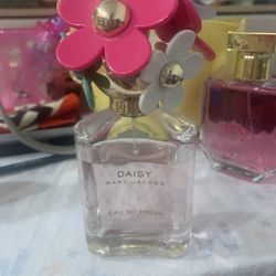 Marc Jacob’s Daisy Perfume 