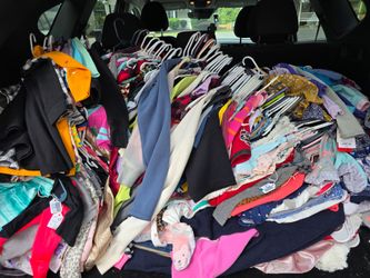 Massive collection of girls' clothing size 0 to 4 years
