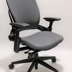 Steelcase Leap Chairs Light Grey Ergonomic Office Desk Chair Computer 