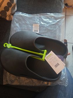Crocs mellow recovery clog