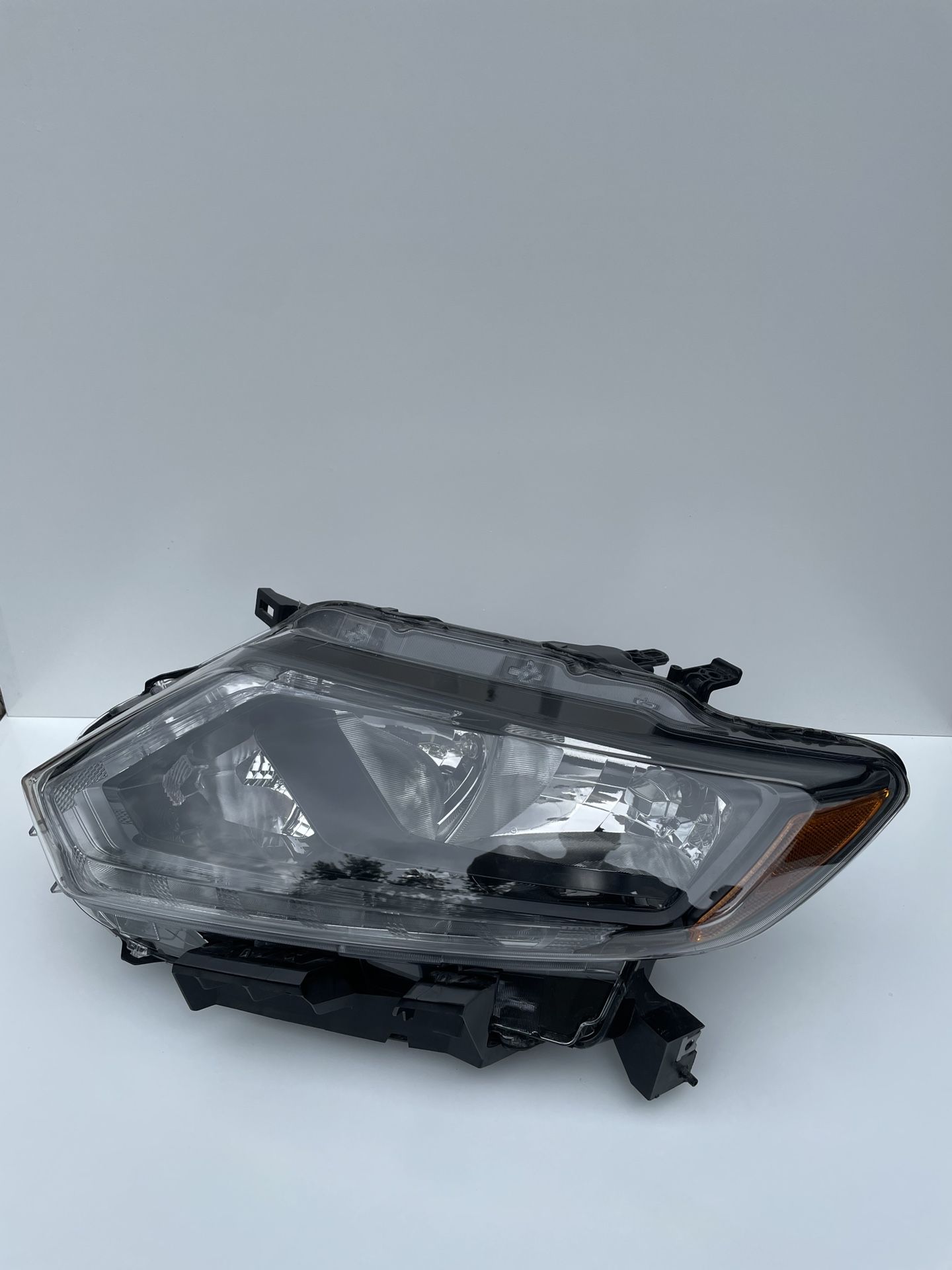 2014 2015 2016  Nissan Rogue Left Driver Halogen Headlight Headlamp 