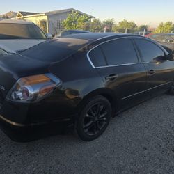 2006 Nissan Altima  4 Cyl
