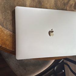 MacBook Pro 16in 2019