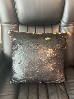 Mermaid pillow- reversible sequin pillow