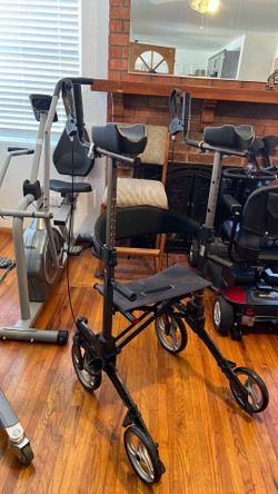 ELENKER UPRIGHT WALKER $120
