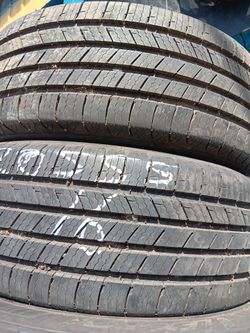 Vendo 2 Llantas Usadas 205 55 16 Michelin