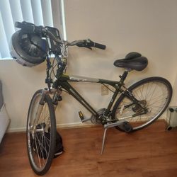 GT Nomad Hybrid Bike