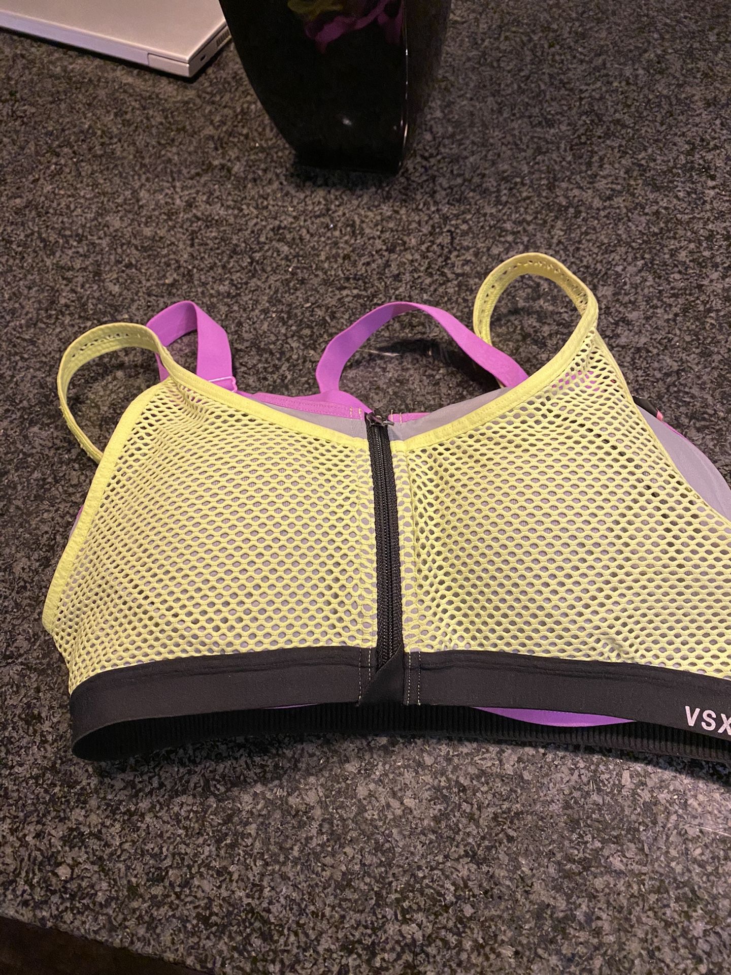 Victoria secret sports bras