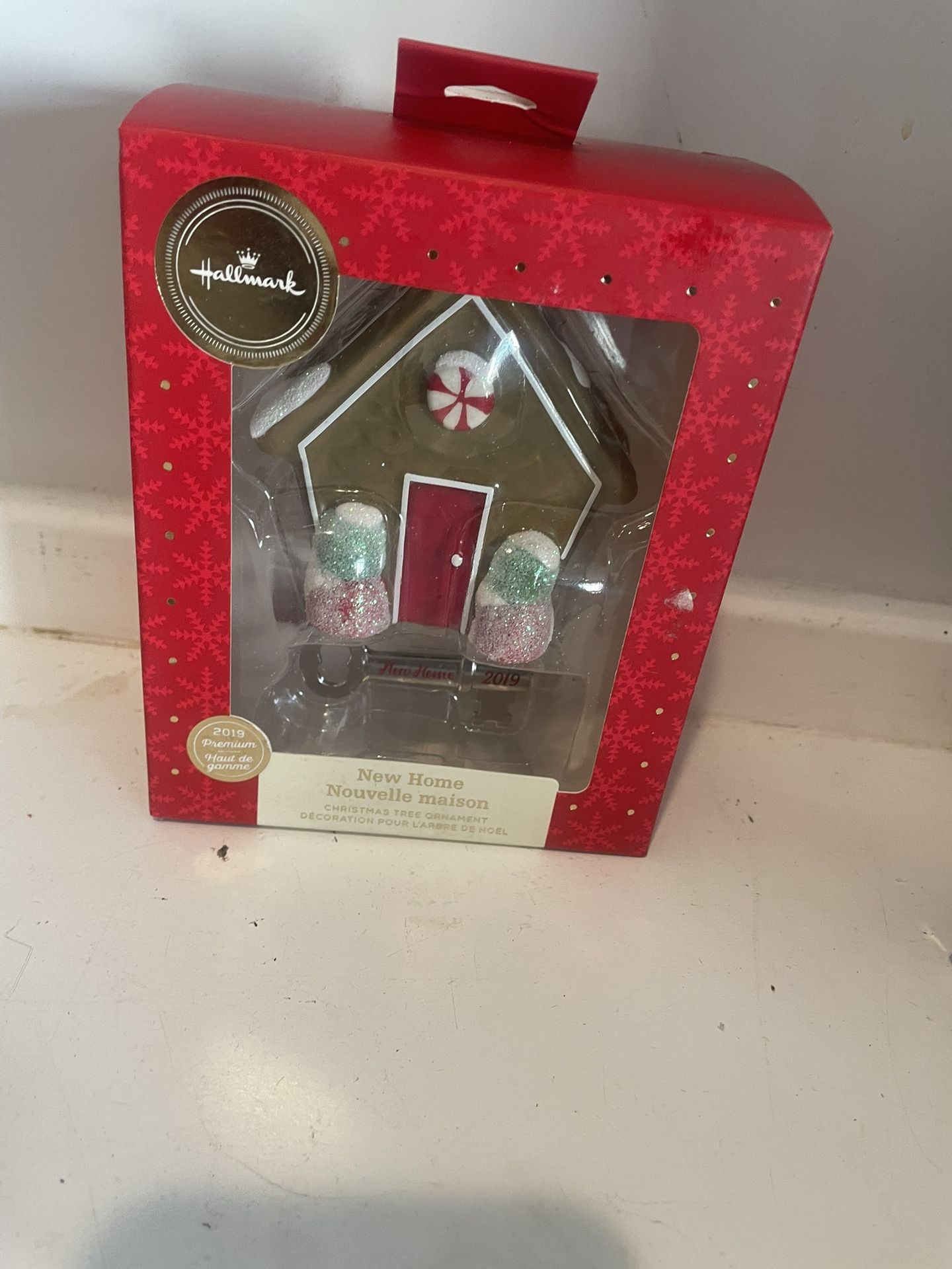 Hallmark Ginger Bread House Christmas Tree Ornament