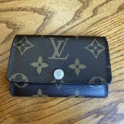 Authentic LV 6 Key Ring 