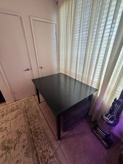Black dinner table