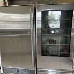 Subzero Refrigerator 