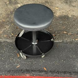 Mechanic's Adjustable Rolling Stool