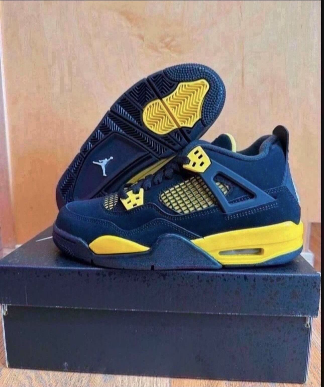 Nike Air Jordan 4 Retro GS Thunder 2023 Black Yellow White Size 6.5Y Brand New
