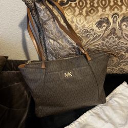 Michael Kors large size bag