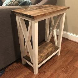 Farmhouse End Table 