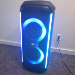 Jbl partybox 710