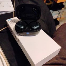 Wireless sport Earbuds, N A Samsung Smart Watch With Charger