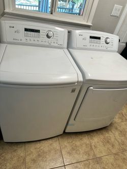 LG Washer and Dryer Set