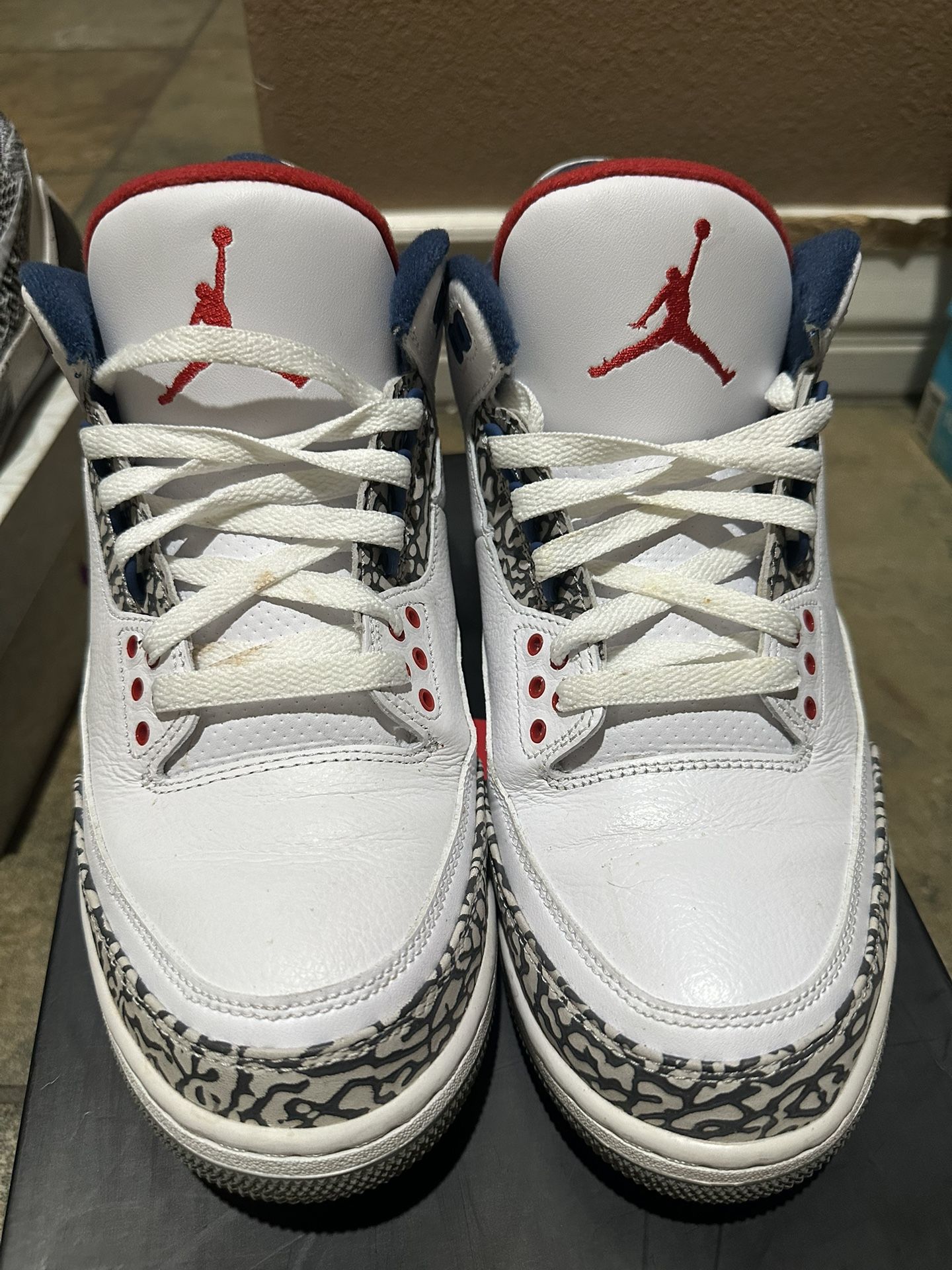 Jordan Retro True Blue 3 Size 10