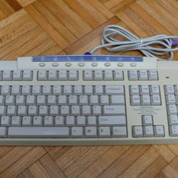 Vintage Beige PC Desktop Computer Compaq Keyboard KB-9963 PS/2