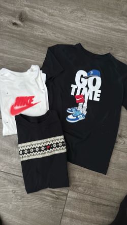 Youth large Nike shirts