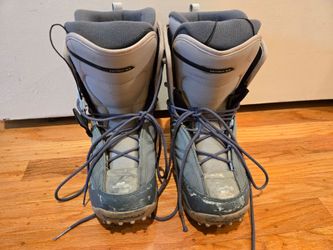 Salomon Kalitan womens 8 snowboard boots
