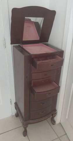 Joyero en madera solida