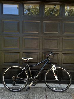 Trek Neko Hybrid Bike