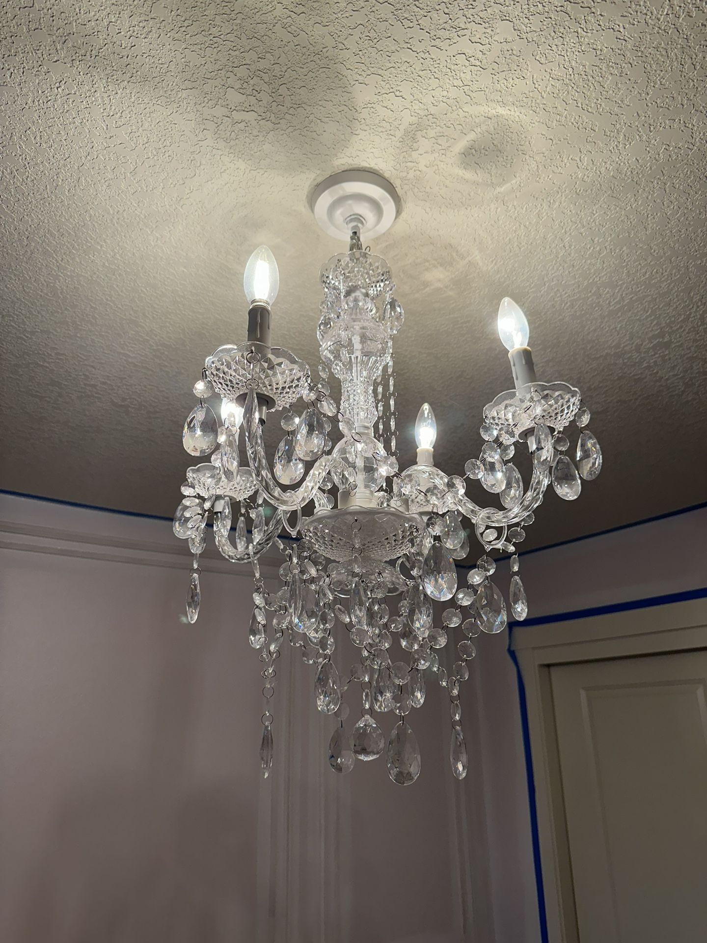 Pottery Barn Bella Chandelier 21”