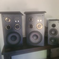 Home stereo  speakers in great condition