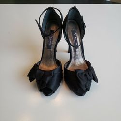 Nina Electra Black Luster Heels
