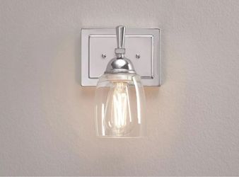 1-Light Iron & Glass Bath Sconce in Chrome/Clear