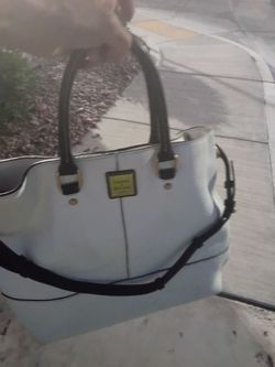 Dooney & Bourke Chelsea bag