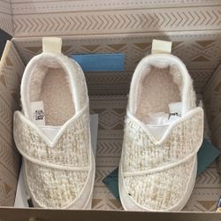 Toms