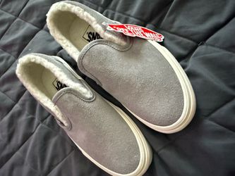 Vans Slip-On Suede Sherpa Sneakers
