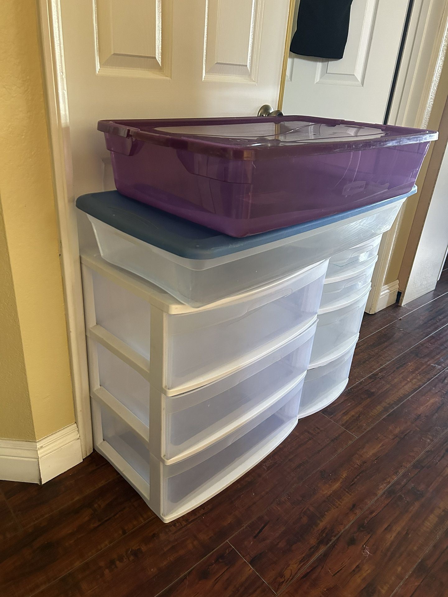 Storage organizer plastic containers They are 4  in Total.    $70 or best offer