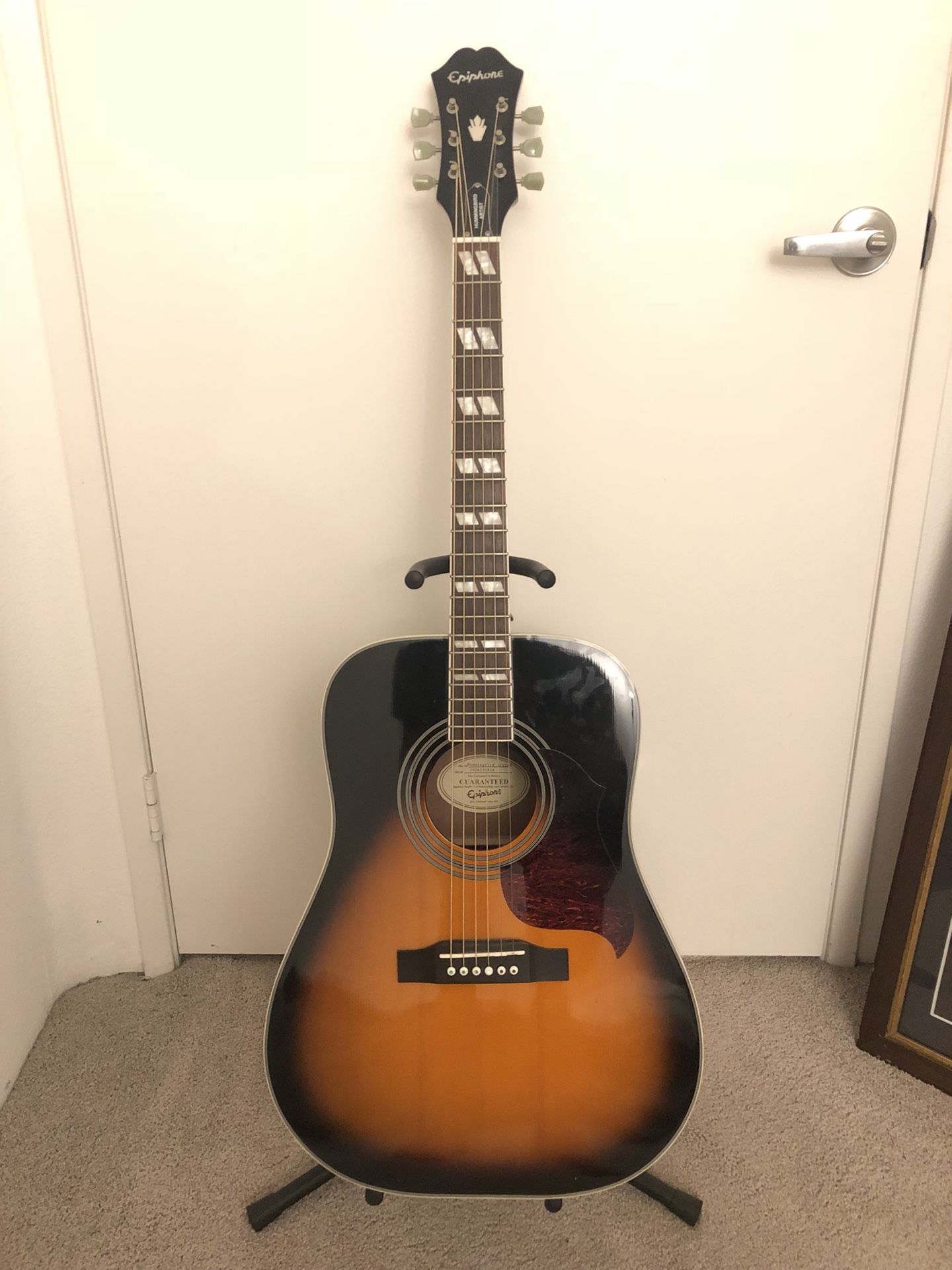 Epiphone by Gibson Hummingbird Artist Acoustic Guitar