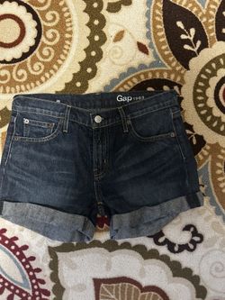 Size 26 Women’s Gap Shorts