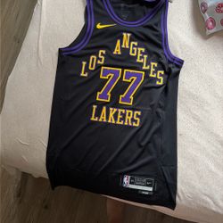Authentic Lakers jersey