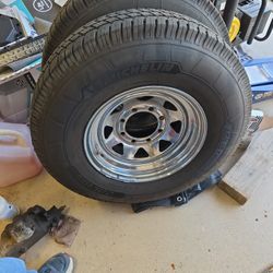 235/85R16 E Michelin Agilis Crossclimate 