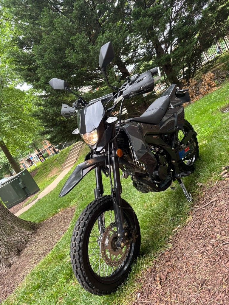 Motocicleta Enduro Marca Apollo