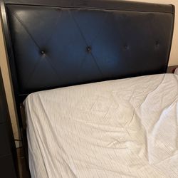 FREE Queen bed with frame 3/15 Pick Up