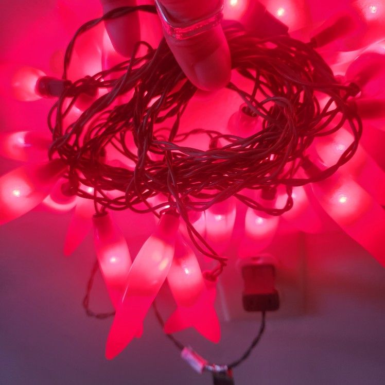 35 Count Chili Pepper String Lights. 3 Strands Available Price Is Per strand.